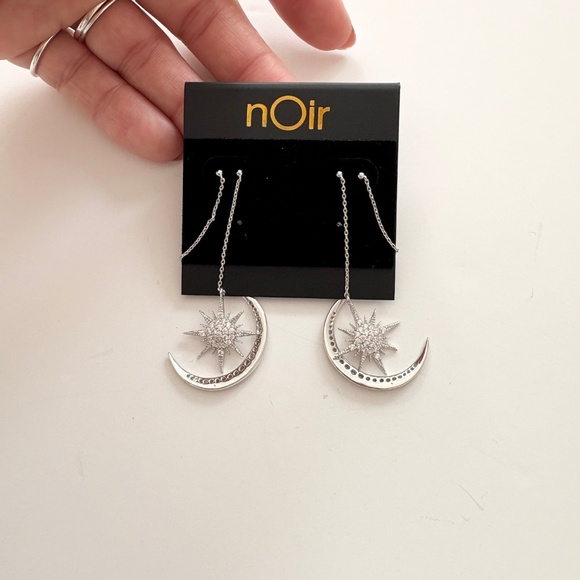 Noir NYC star and moon double swinger earrings - Picture 3 of 4